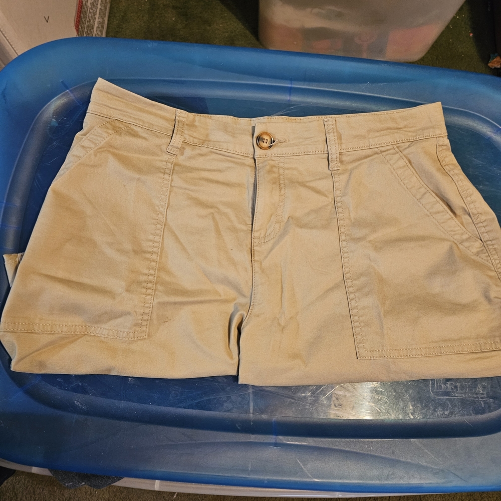 Style & Co. Women's Beige Cargo Shorts